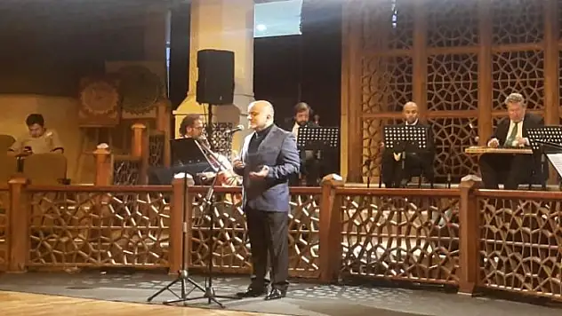 Ali Kalaycı 'Hüzzam Makamında Şarkılar' konseri verdi