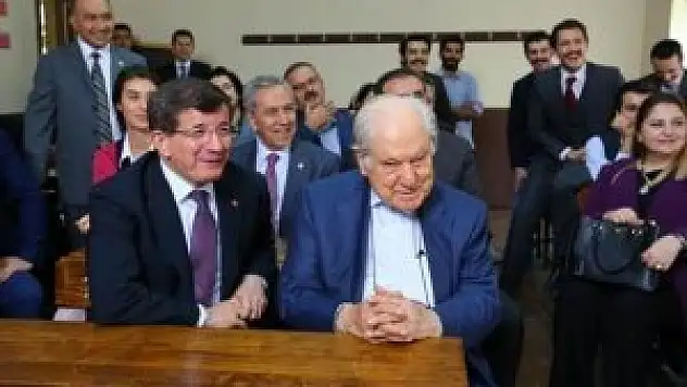 Antifiravunist bilinçle selamladı