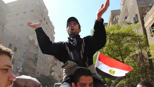 Mısır'da darbe karşıtlarına hapis cezası