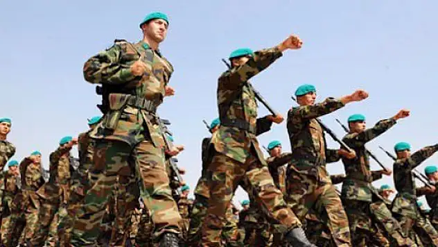 CHP Bedelli askerlik için atağa geçti