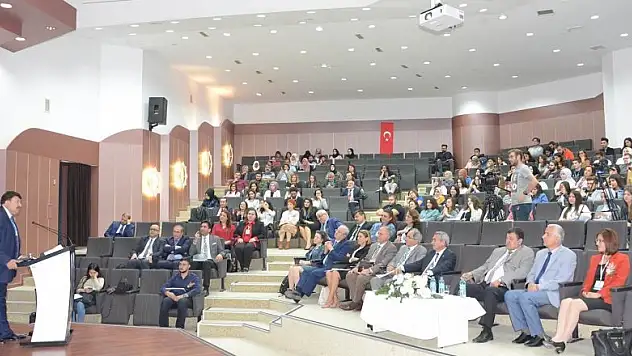 Konya'da 'Yaşamın Anahtarı: Periyodik Tablo Kongresi' başladı