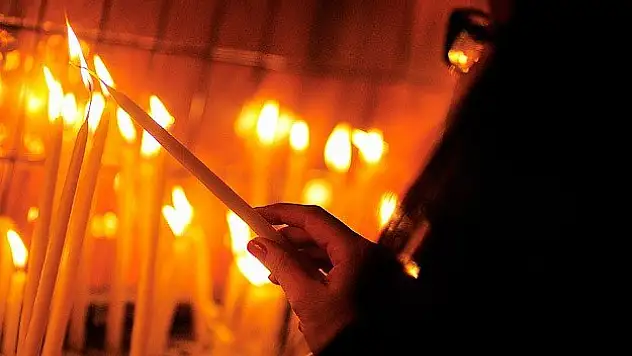 Küba 55 yıl sonra Katolik kilisesine izin verdi