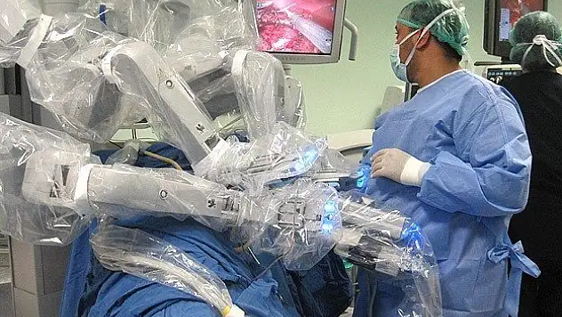 Türkiye robotik cerrahide eğitim merkezi olma yolunda