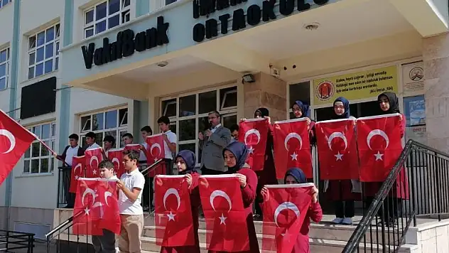 Vakıfbank İHO'dan Barış Pınarı  Harekatı'na destek