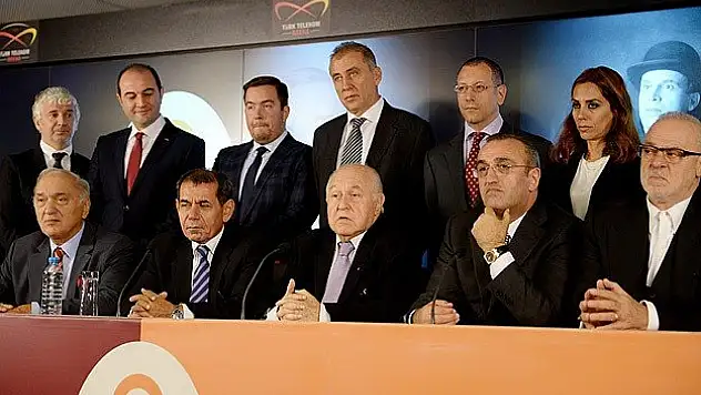 Galatasaray Kulübü'nde mazbata töreni yapıldı