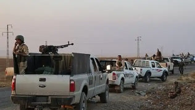 Kobani'ye gidecek Peşmergenin ağır silahları yola çıktı