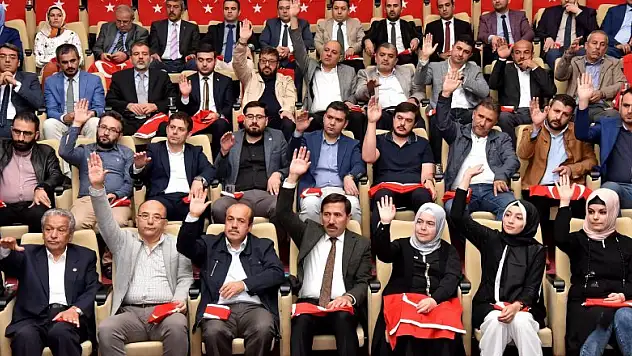 Karatay Belediyesi Meclisinden Barış Pınarı Harekatına tam destek
