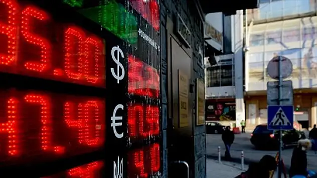 Dolar'da kritik karar öncesi sert düşüş!