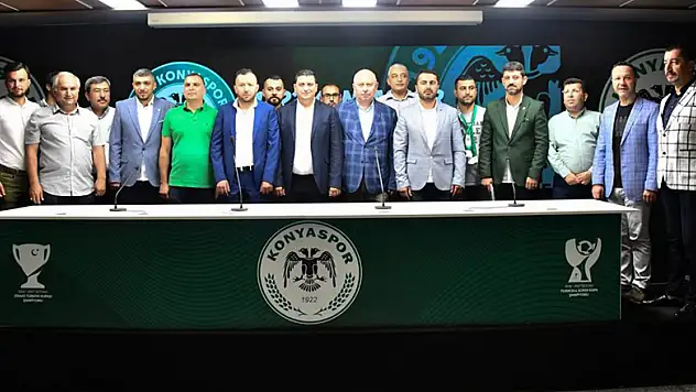 1922 Konyaspor'da istifa şoku!
