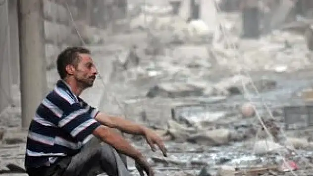 İdlib'te varil bombalı saldırı