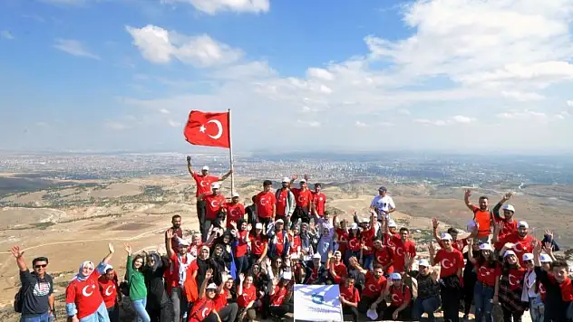 NEÜ öğrenci toplulukları başkanları doğa yürüyüşünde buluştu