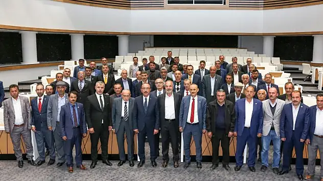 Kavuş: 'Muhtarlarımız,demokrasimizin ilk basamağıdır'