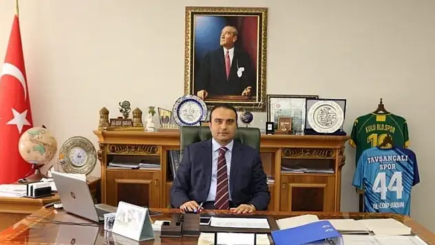Kulu Kaymakamı Budan Muhtarlar Günü'nü kutladı