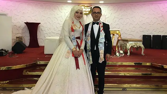 Hülya Nur ile Hasan Ayhan'ın mutlu günü