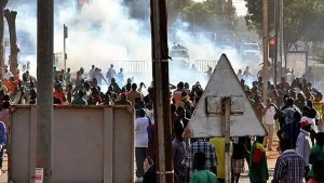 Burkina Faso'da olağanüstü hal kaldırıldı