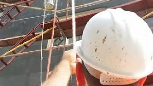 İnşaatlara mühür