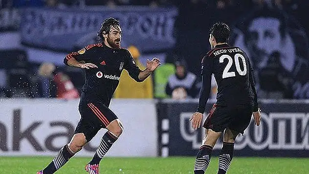 Beşiktaş derbi galibiyetine kilitlendi