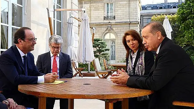 Cumhurbaşkanı Erdoğan Paris'te