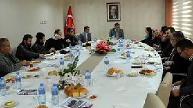 Başkan Özgüven basın mensuplarıyla bir araya geldi