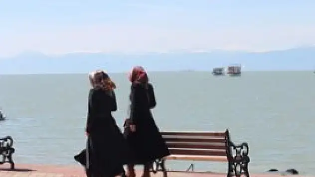 Beyşehir'de yat turları yeniden başladı