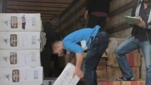 Adana'da kaçak sigara operasyonu