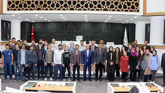 Başkan Kavuş, geleceğin inşaat mühendislerini ağırladı