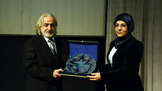 Konya'da Sadreddin Konevi Konferansı