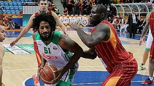 Kartal cimbomu salladı ama yıkamadı!