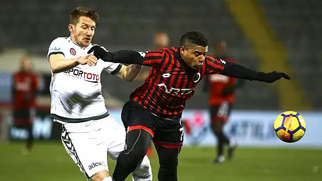 Yeşil beyazlılar rakibine karşı üstün