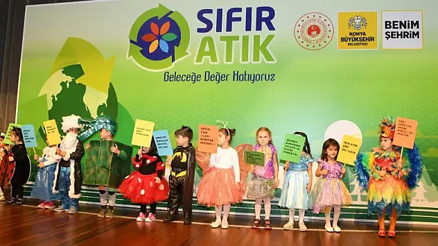 Konya'da en çok atık pil toplayan okullar ödüllendirildi