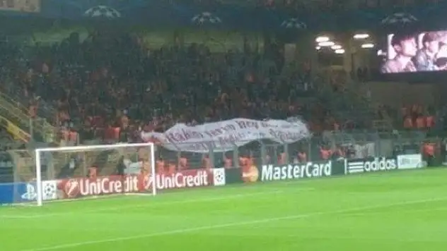 Dortmund'da olay pankart!