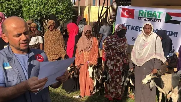 Ribat Sudan'da çalışmalarını kesintisiz devam ettiriyor 
