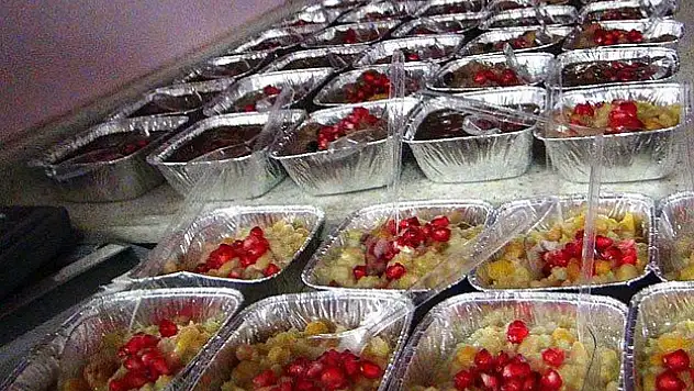 Cumhurbaşkanlığından vatandaşlara aşure ikramı