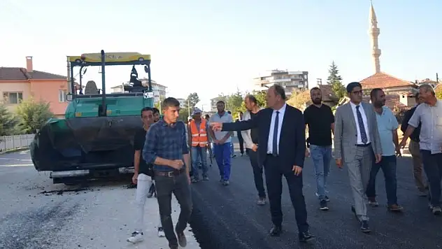 Ereğli Belediyesi sıcak asfalt çalışmaları devam ediyor