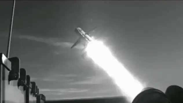 Türkiye'nin milli füzesi milli gemiden ateşlendi