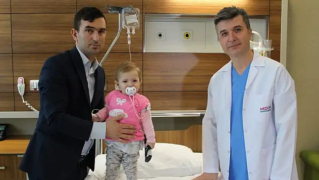 Konya'da 1,5 yaşındaki çocuğun her iki böbreğinde de taş çıktı