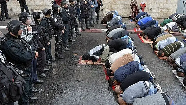 İsrail'in Mescid-i Aksa'ya yönelik ihlalleri devam ediyor
