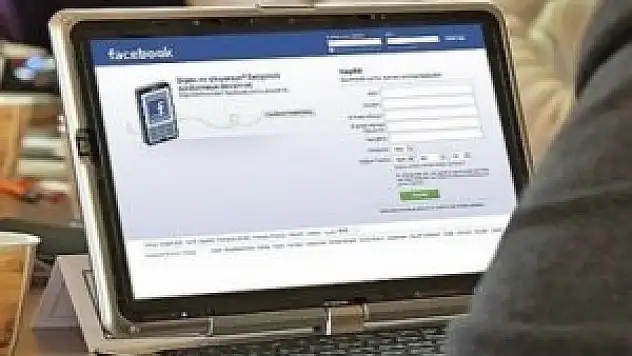 Facebooktan Ebola için yardım butonu
