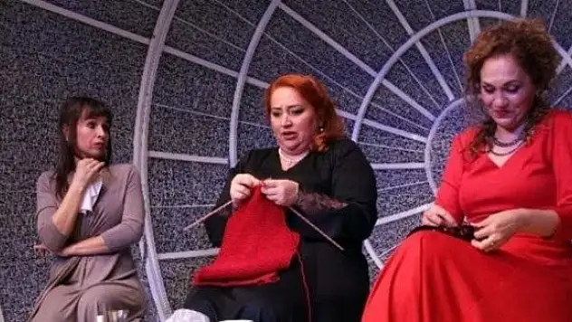 Oda Tiyatrosu perde açıyor