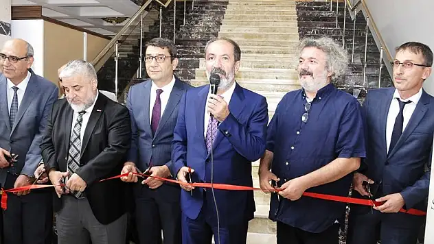 Selçuk'ta 'Radyo, Televizyon Yayıncılığı ve Telif' paneli yapıldı