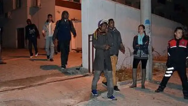 Ayvalık açıklarında botta 41 kaçak yakalandı