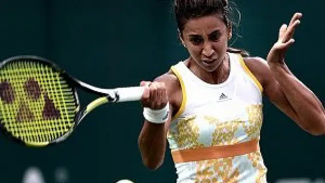 Çağla Büyükakçay çeyrek finalde