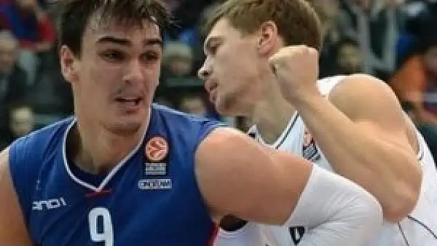 Anadolu Efes Rusya'dan zaferle dönüyor