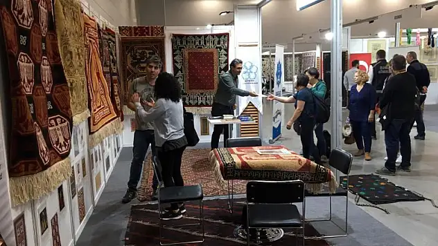 Beyşehir'in el dokuması Selçuklu halıları görücüye çıktı