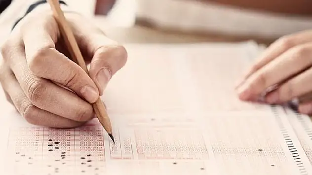 KPSS'ye girecek öğretmen adaylarına kötü haber!