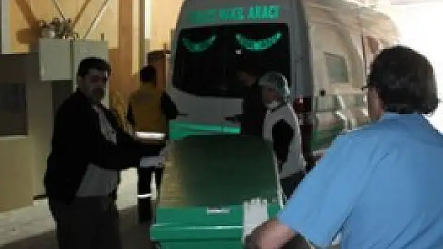 Esad'ın bombası hamile kadını öldürdü