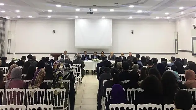 Fikir Sanat Aksiyon Necip Fazıl Kısakürek programı gerçekleştirildi