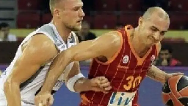 Galatasaray farklı yendi