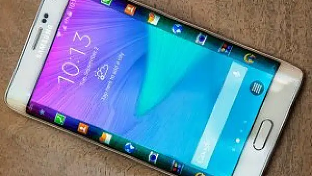 Samsung Galaxy S6, çift kavisli ekrana sahip olabilir