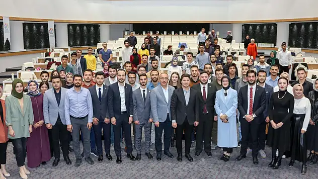 Meram Belediyesi Gençlik Meclisi'nde genel kurul heyecanı